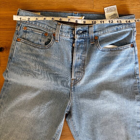 Levi’s 501 Straight Leg Jeans – Style 34964-0045 – Hemmed – Size 27 – LIGHT WASH - Picture 16 of 16